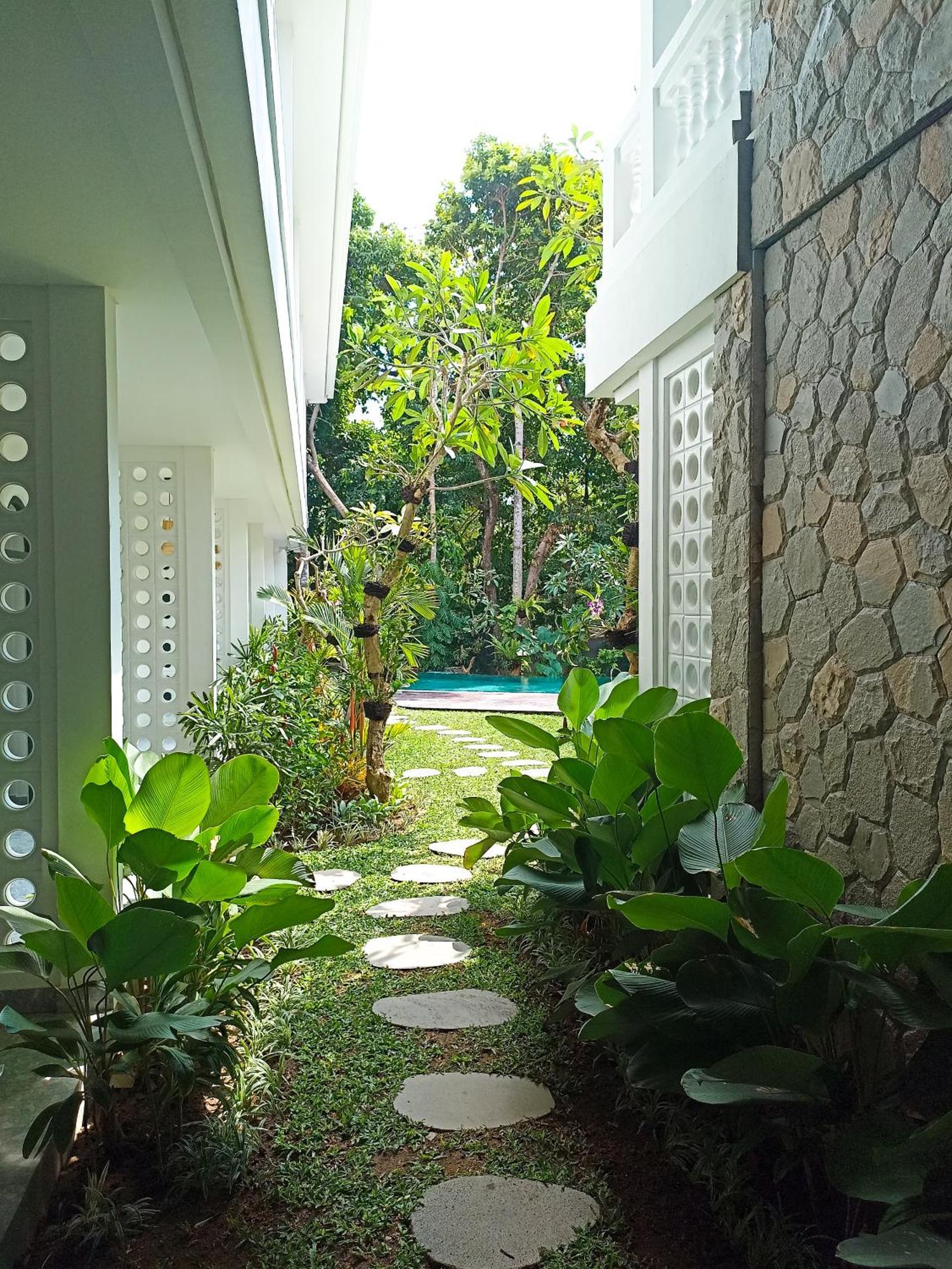 Casa De Ozora Hotel Munggu Exterior photo